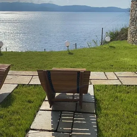 Agrielia Seafront Katigiorgis, Agios Georgios, Pelion بيت ضيافة 4*